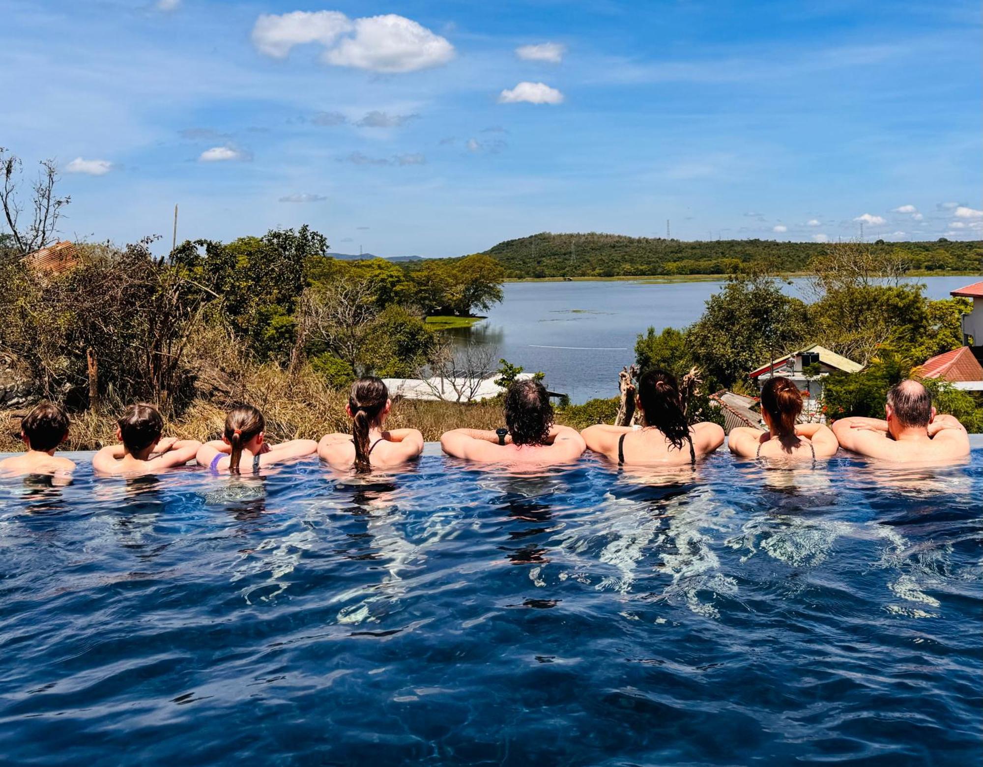 Sundown Lake Hotel & Spa هاباران المظهر الخارجي الصورة