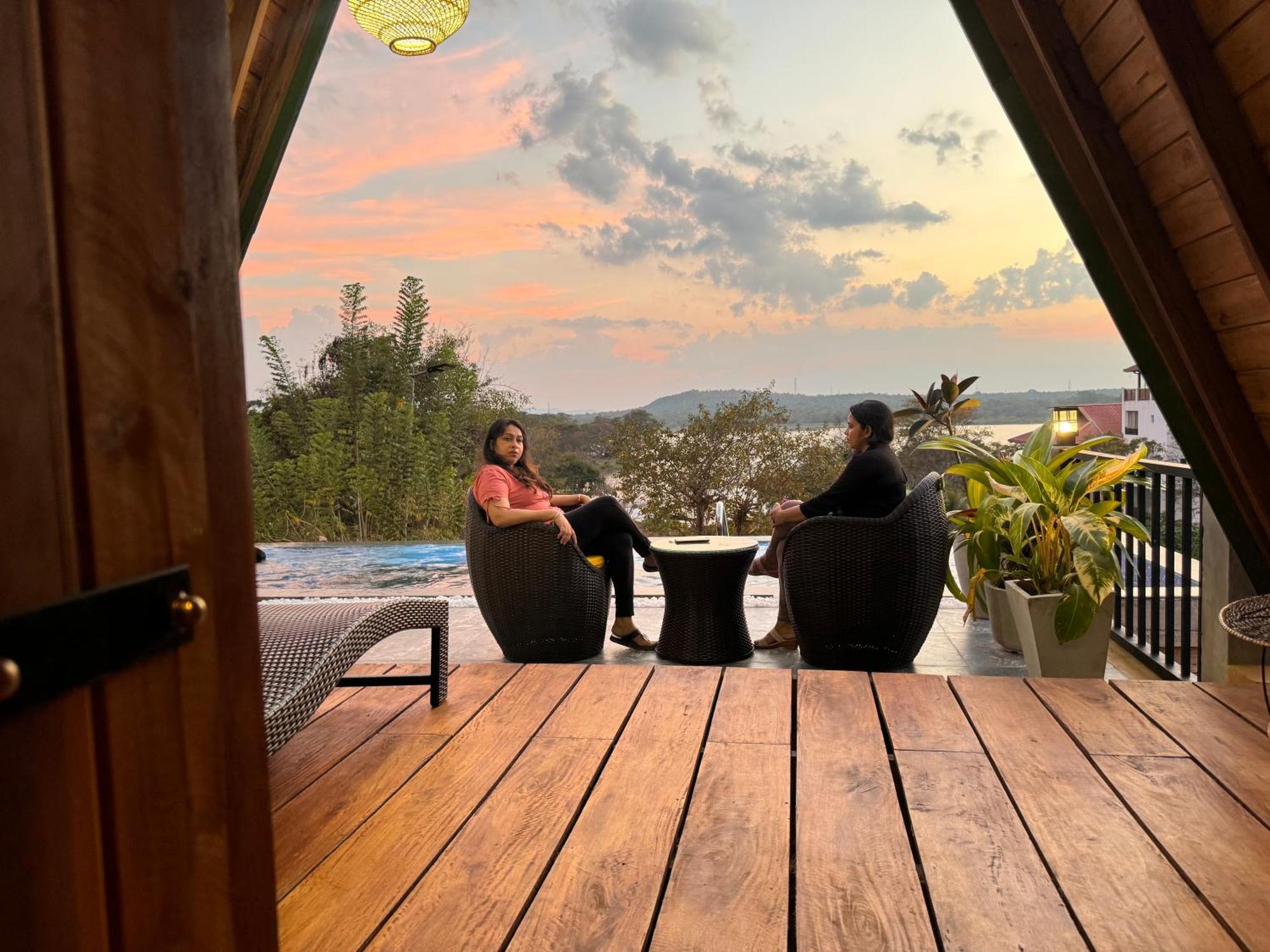 Sundown Lake Hotel & Spa هاباران المظهر الخارجي الصورة