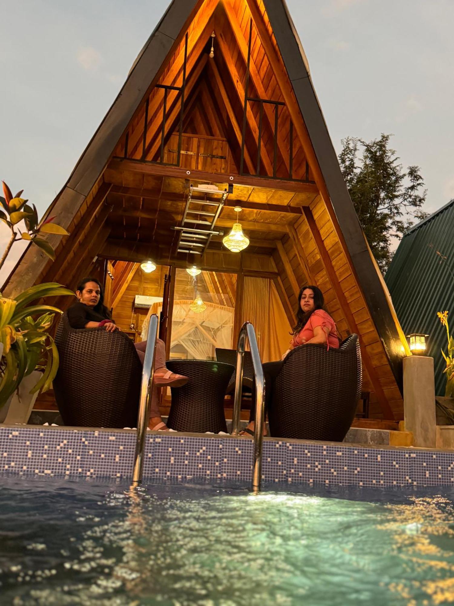 Sundown Lake Hotel & Spa هاباران المظهر الخارجي الصورة