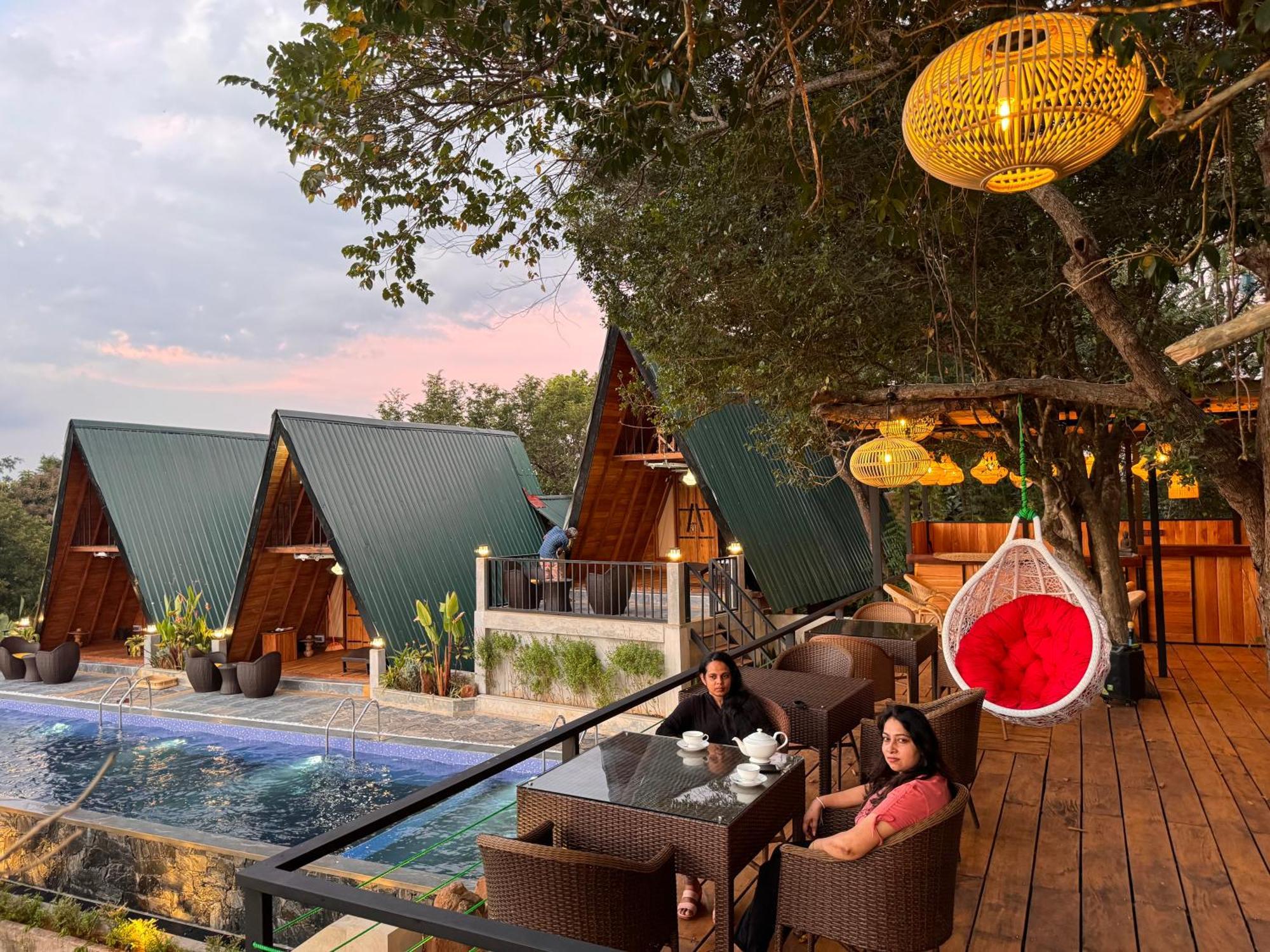 Sundown Lake Hotel & Spa هاباران المظهر الخارجي الصورة